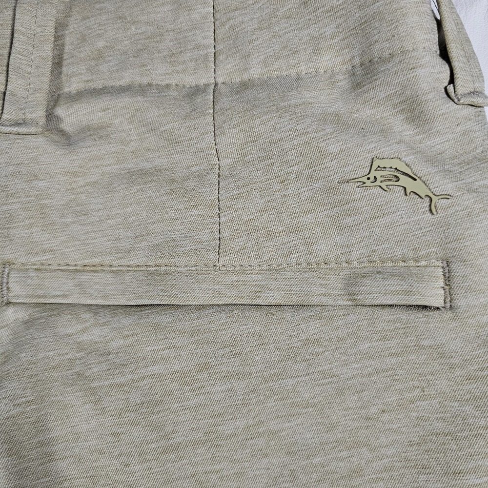 Tommy Bahama Men's 30x32 Beige Performance Golf Chino Pants Flat Front - Picture 6 of 8
